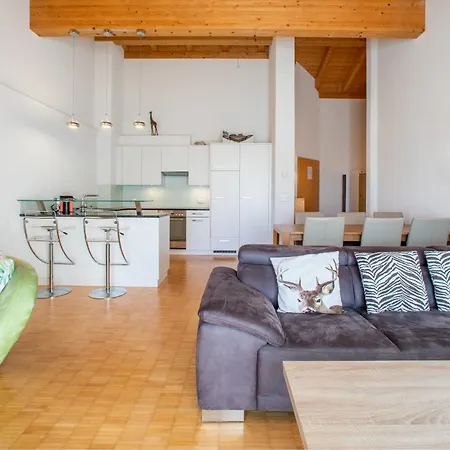 Laax Homes - Casa Miraval Apartment *